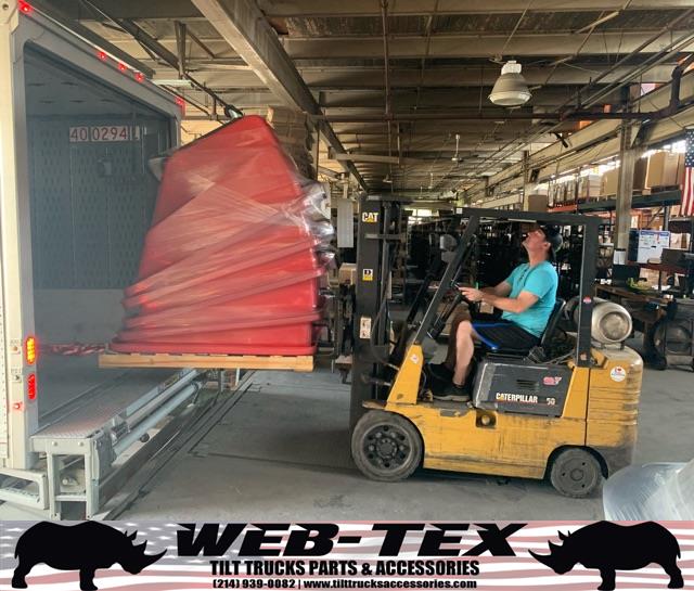 Review image from 1 yd Red Tilt Trucks (5 Pack)