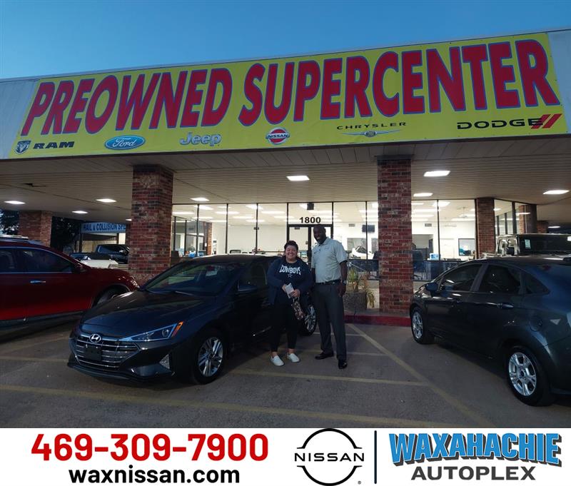 Review image from Selena Lozano